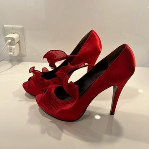 Charles by Charles David Red Heels